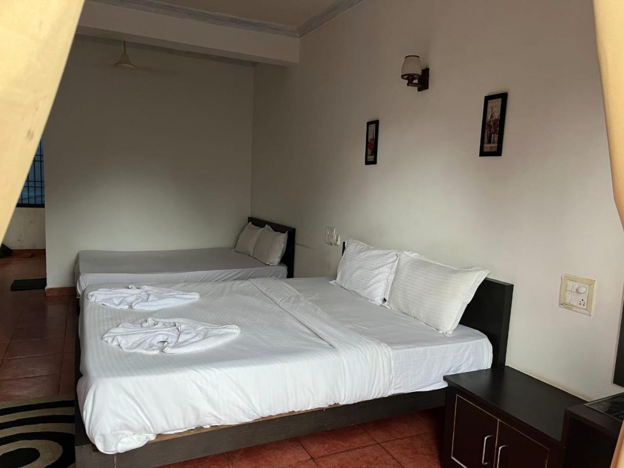 Hotel Pleasure Inn Near Turtle Beach Morjim Manage By Ld Group Of Hospitality 외부 사진
