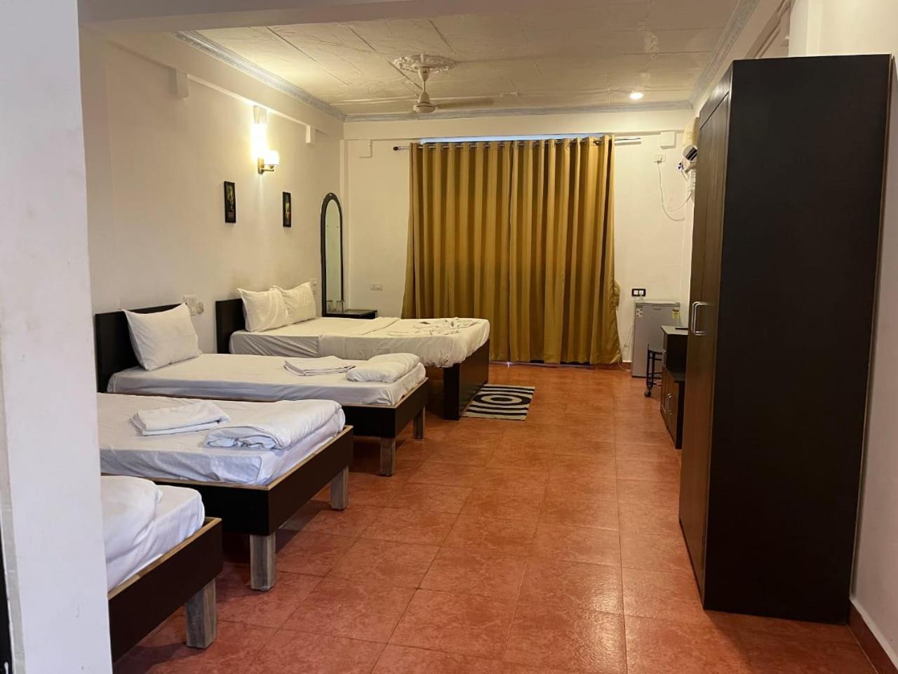Hotel Pleasure Inn Near Turtle Beach Morjim Manage By Ld Group Of Hospitality 외부 사진