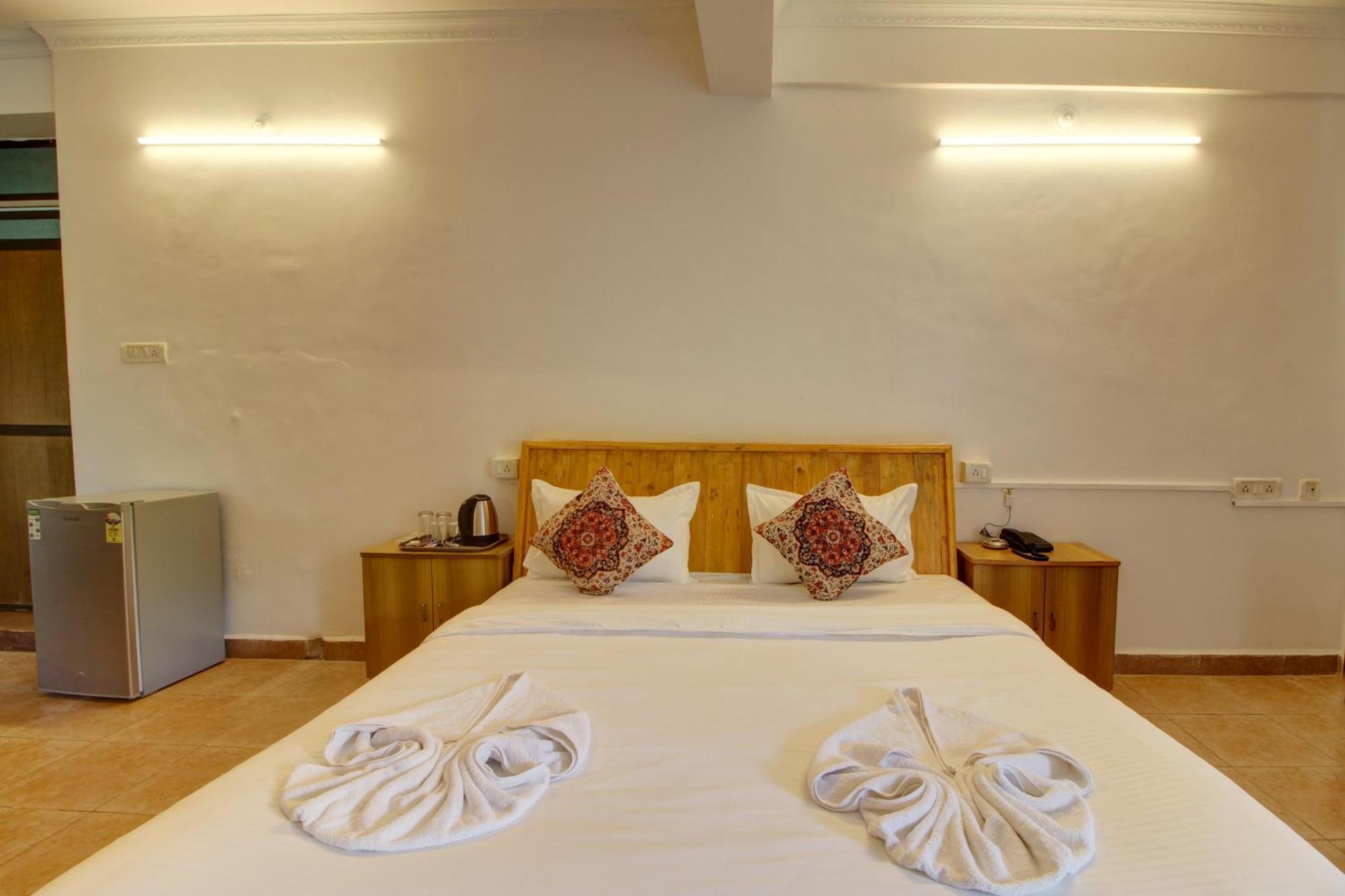 Hotel Pleasure Inn Near Turtle Beach Morjim Manage By Ld Group Of Hospitality 외부 사진
