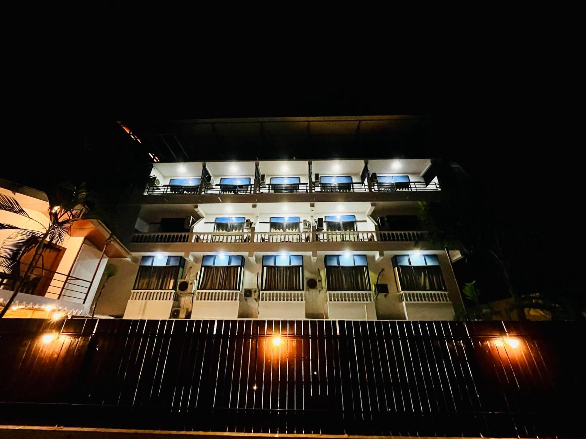 Hotel Pleasure Inn Near Turtle Beach Morjim Manage By Ld Group Of Hospitality 외부 사진