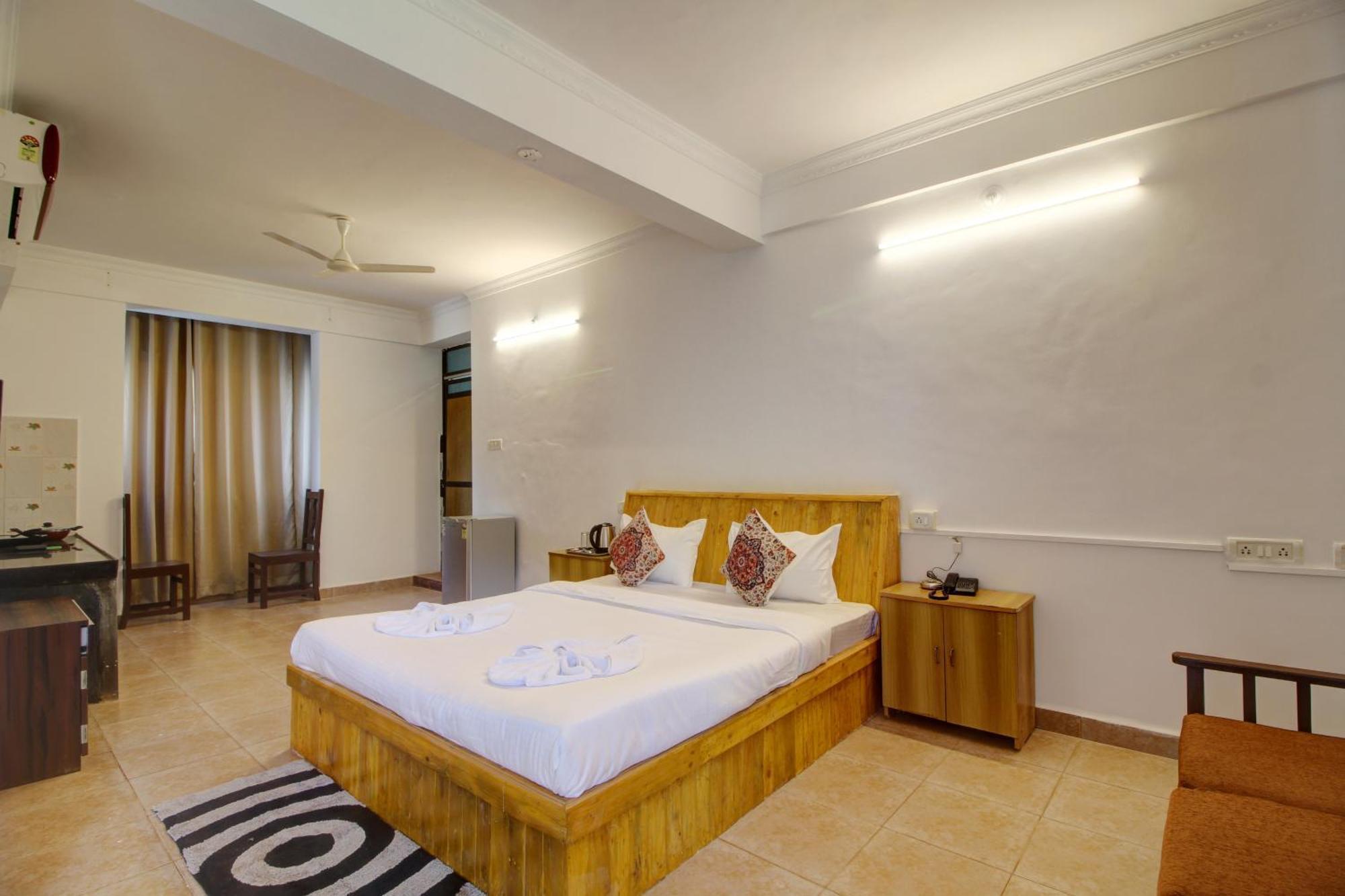 Hotel Pleasure Inn Near Turtle Beach Morjim Manage By Ld Group Of Hospitality 외부 사진