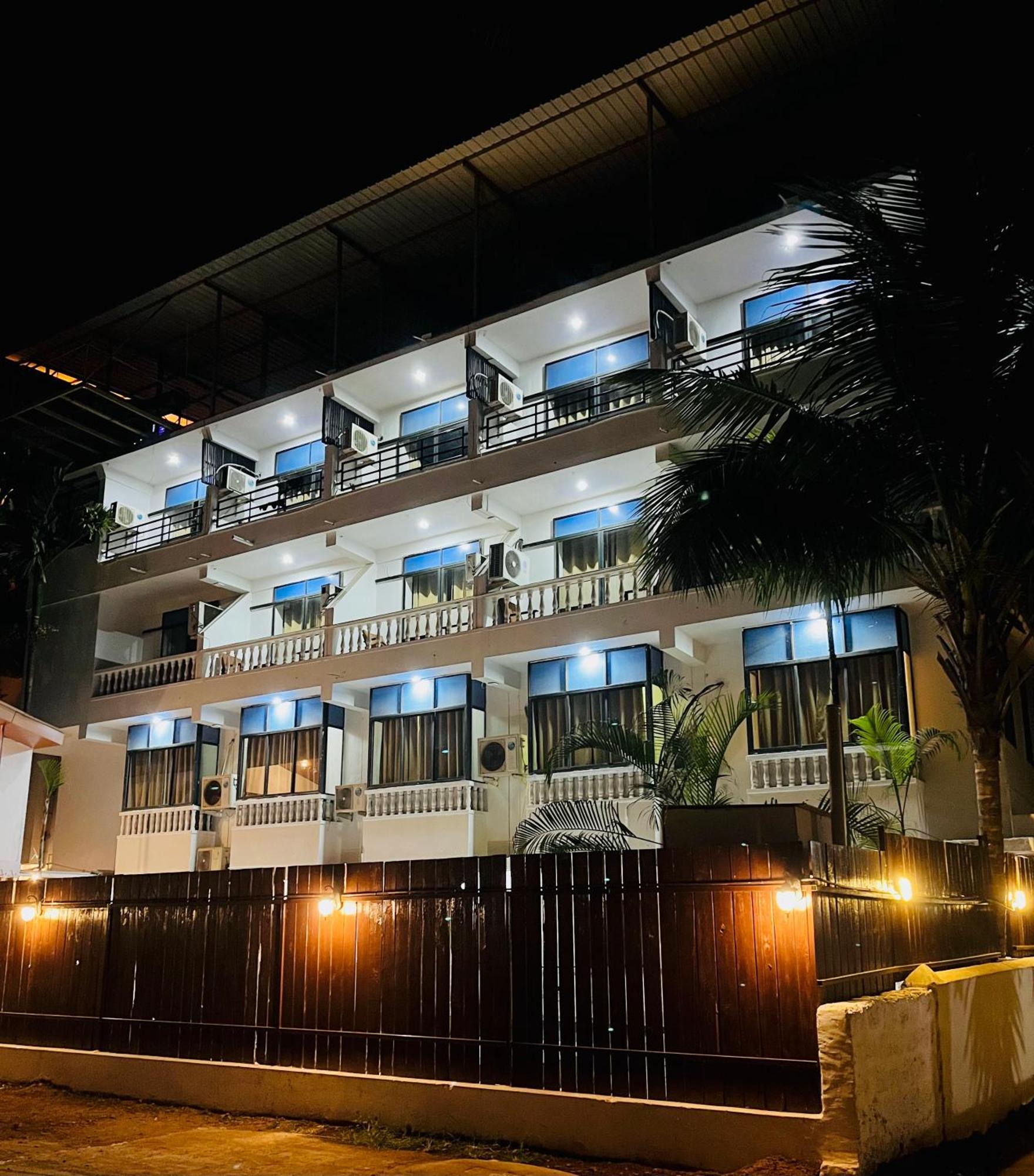 Hotel Pleasure Inn Near Turtle Beach Morjim Manage By Ld Group Of Hospitality 외부 사진